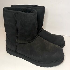 UGG Women's Classic Short II Boot, Black